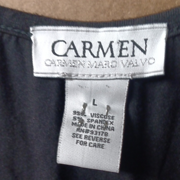 Carmen Marc Valvo Black Blouse with Cut-Out Sleeves - Picture 5 of 5